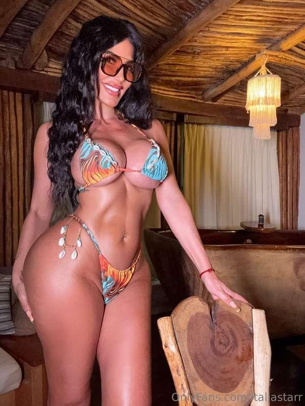 Wanna see how naughty I got on my trip? 😏 Tip and I'll send ..