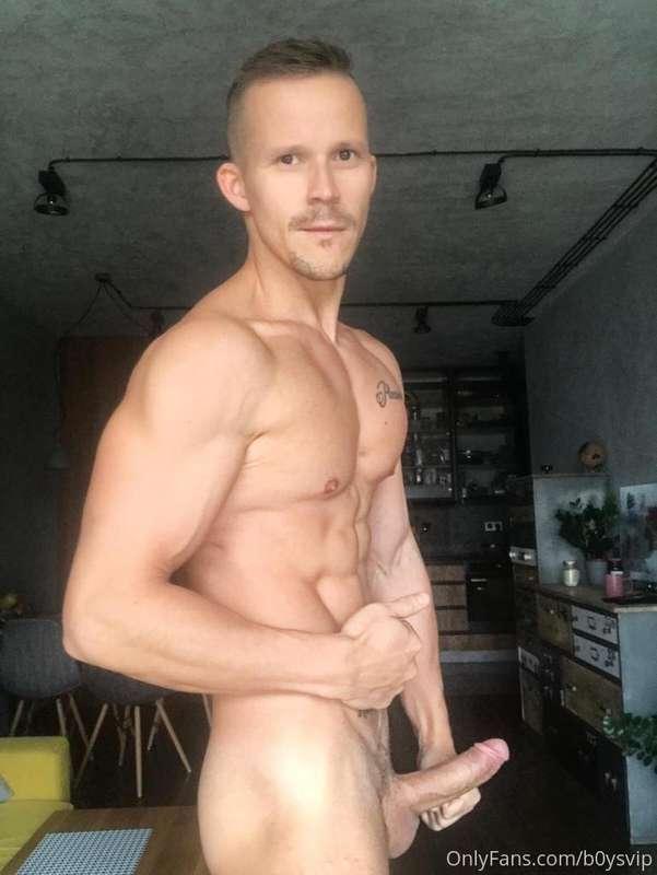 I feel phenomenal super strong and look at my other self .....