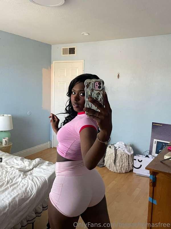 Guess what I’m about to film 😈 