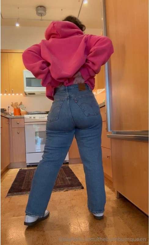 do you prefer a woman dressed up or dressed down?