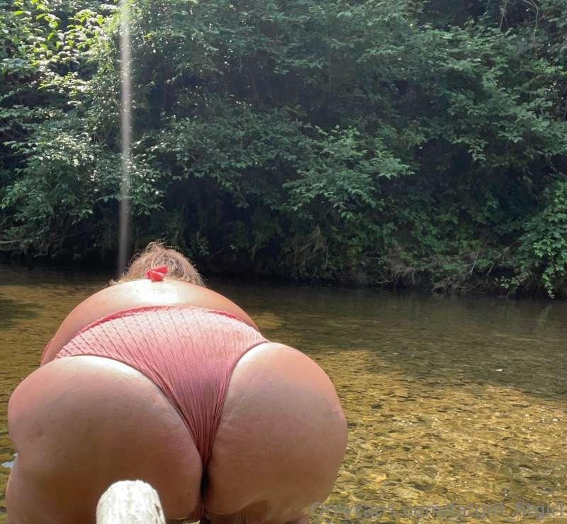 🍑 grows HUUUUGE