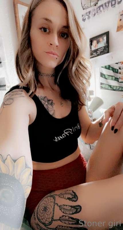 Before boobs😌😌 kinda miss my flat chest 😫😂😂😂😂