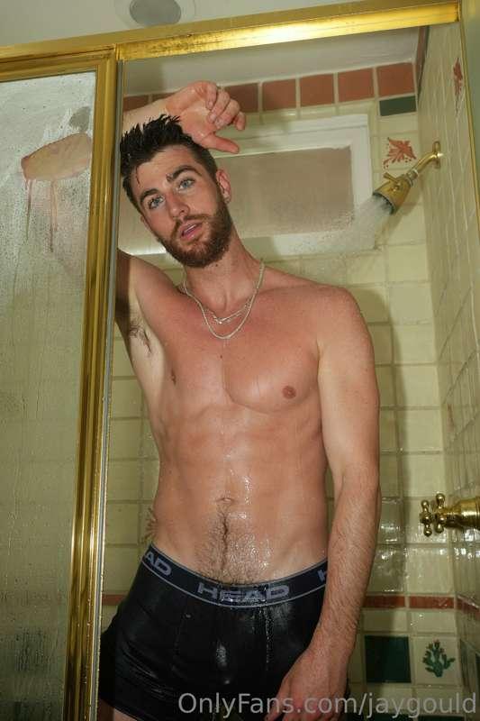 Well.. what are you waiting for? 🚿😏