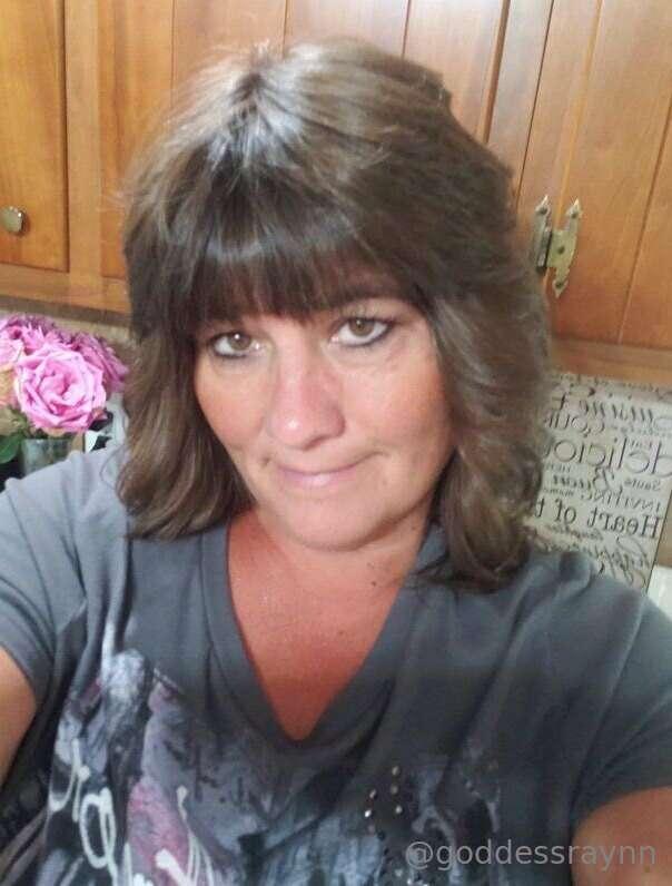 Hello there, this mature cougar, milf bbw wants to play… who..