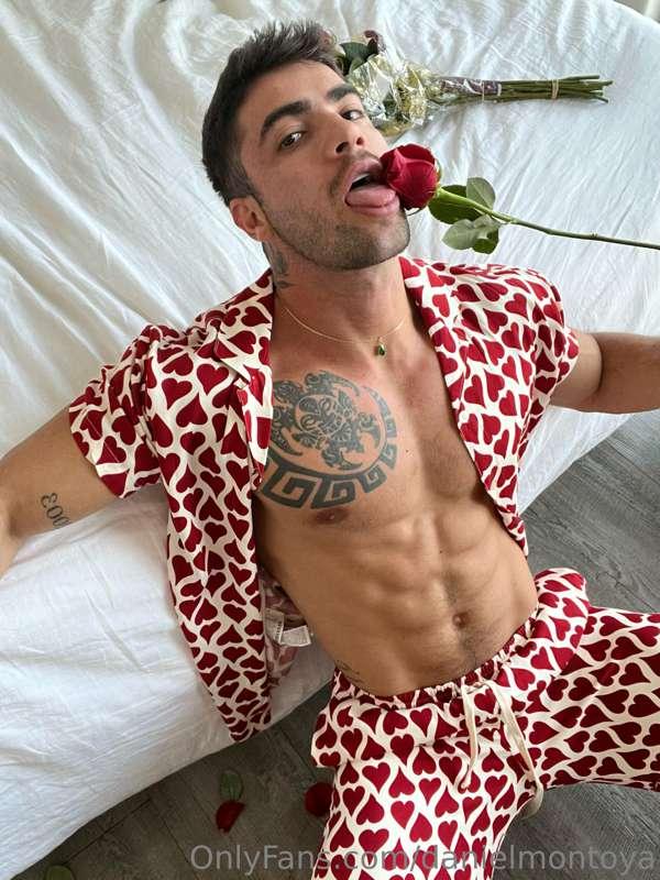 Happy Valentine’s Day ❤️❤️❤️🙆🏻‍♂️🙆🏻‍♂️