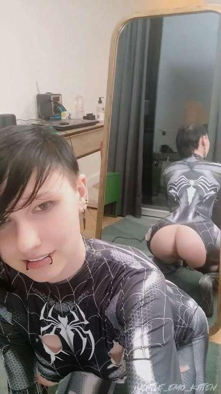 little_emo_kitten image #2