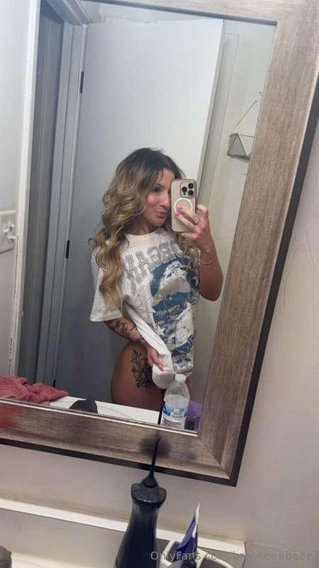 This bathroom ain’t ready for this kind of heat 🔥