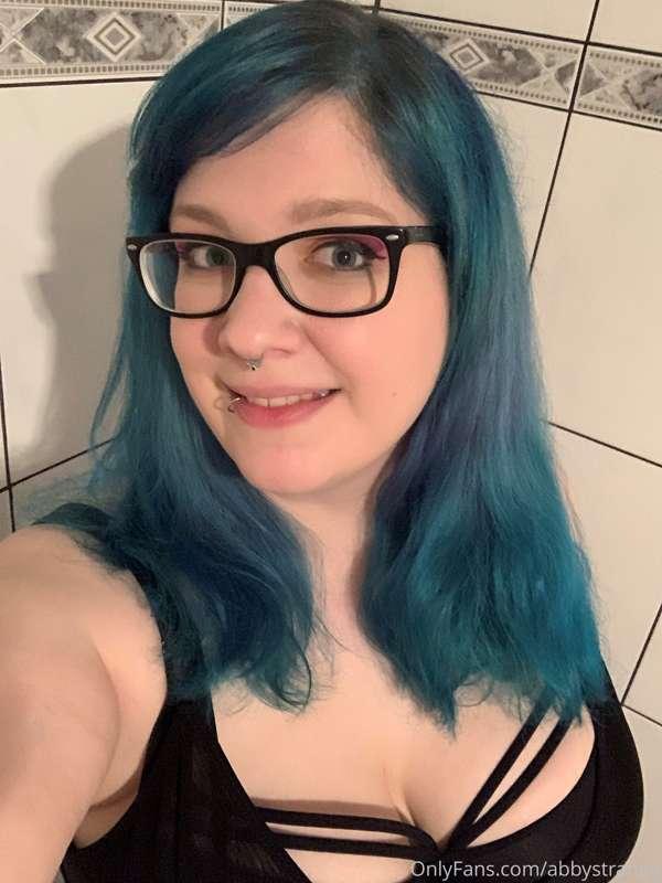 Oh, and do you like my new haircolour?