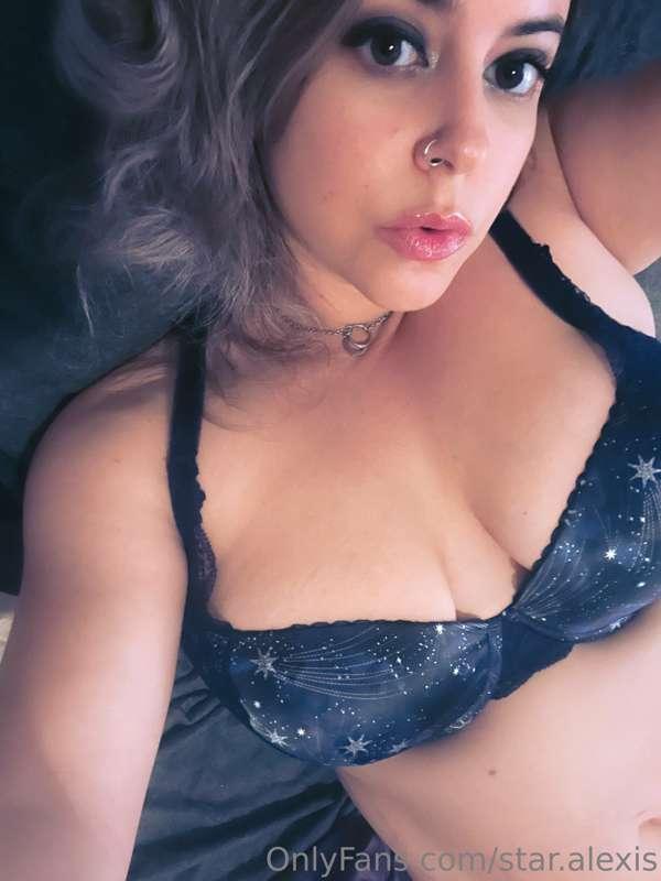 star.alexis image #3