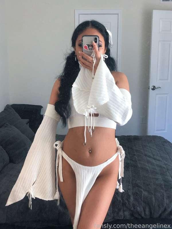 theeangelinex image #4