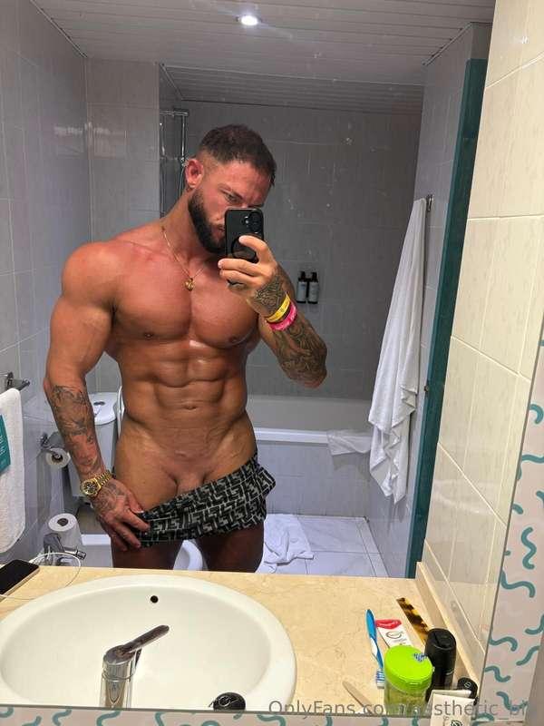 What do you think of my tan and current condition? 😜