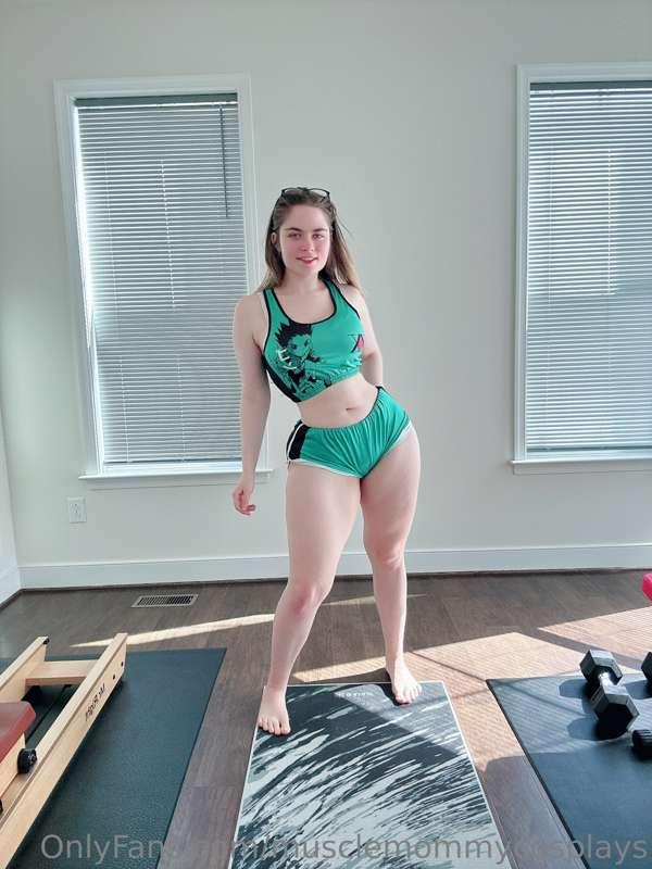 musclemommycosplays image #3