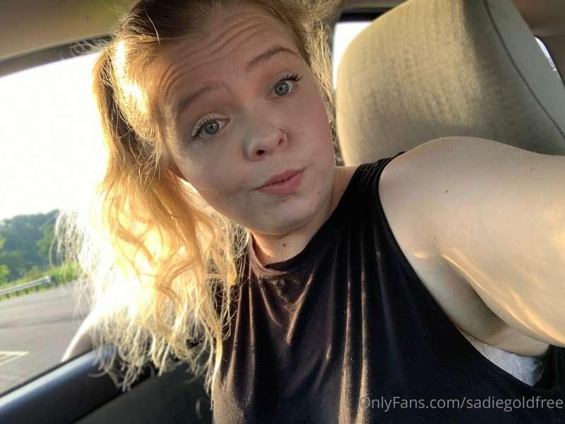 Cum and join me on my paid page where it’s only $8 for acces..