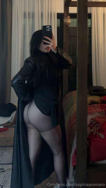 Would you tear my stockings off? 