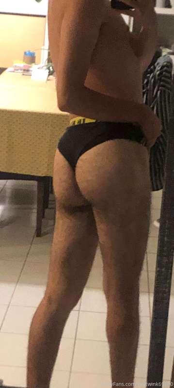 Would love someone to eat my ass rn ♥