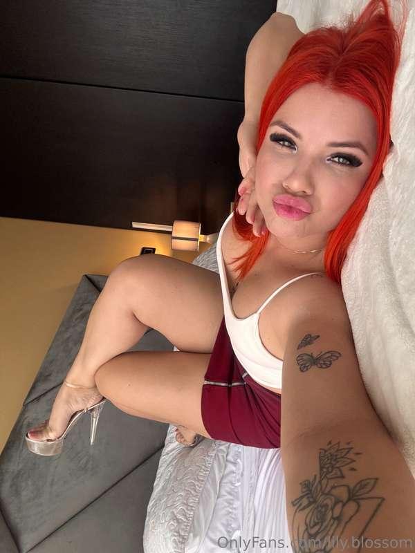 bored af and procrastinating working from home...i cant be t..