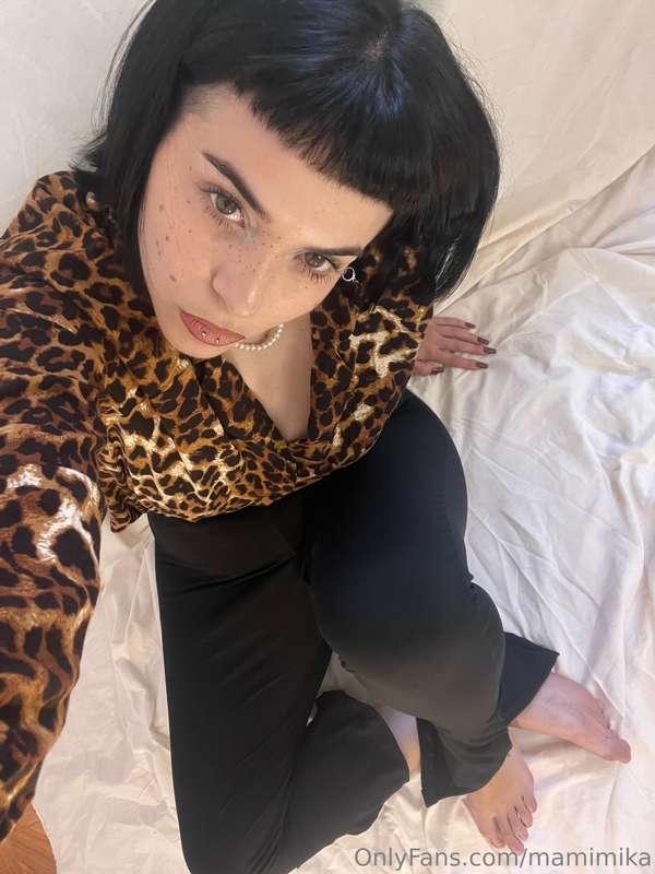 would you suck my feet!? 