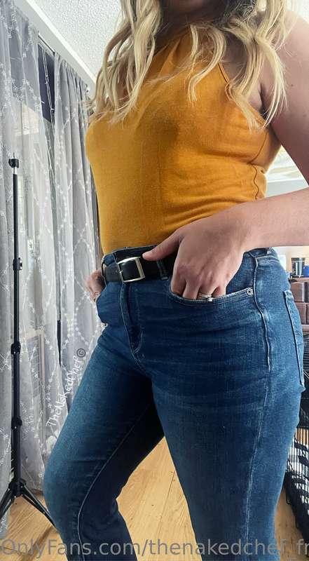 Felt cute, so you get normal Amber today!🥰 Would you suspect..