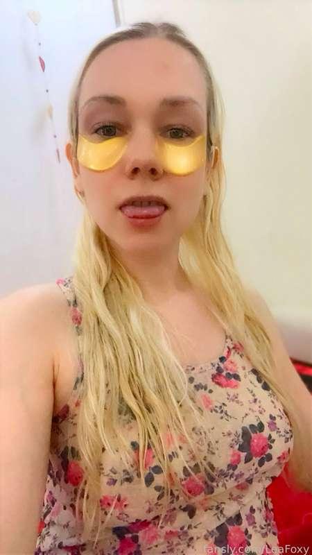 Morning routine 🌟

#selfie #daily #blog #casual #nomakeup #gfe #virtualgirlfriend #girlfriendexperience #natural #babyface 