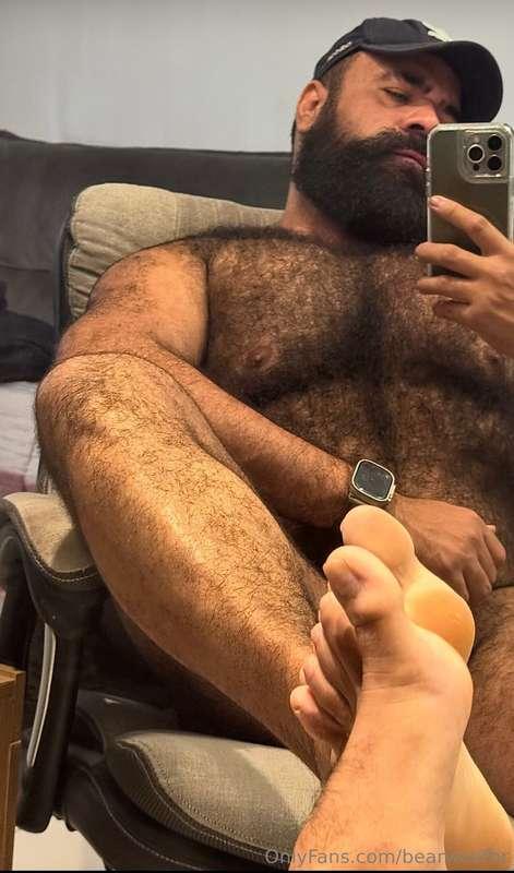 My feet are waiting for you… how bad do you want them? 👅🐻