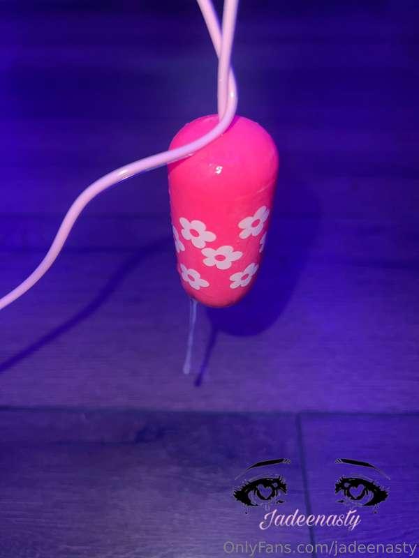 💦wet pullout 💦 don’t you just love it 😩content coming tonigh..