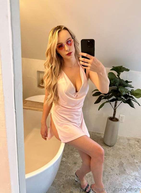 I only have heart eyes for you 😉 Check out my VIP Page  http..