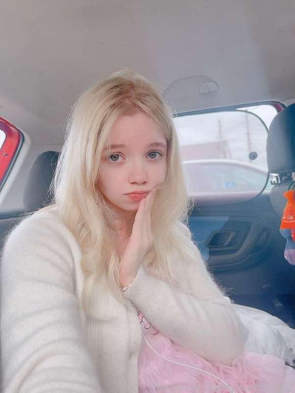 iamyourkittygirl image #1