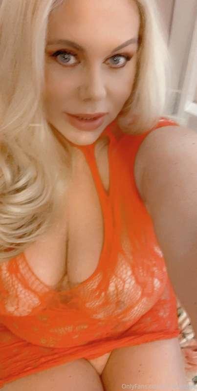 Hey lovers 💕I wanted to check on you! How is self quarantine..