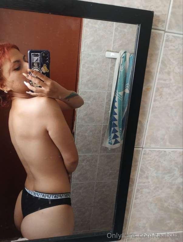 My DMs are open😋