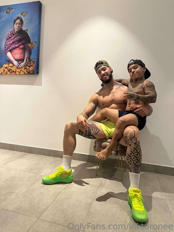 Souvenir of my collaboration with Adrián 🔥.