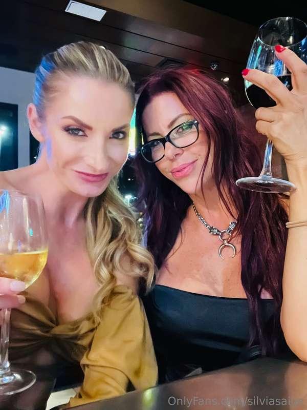Girl's night 🥂