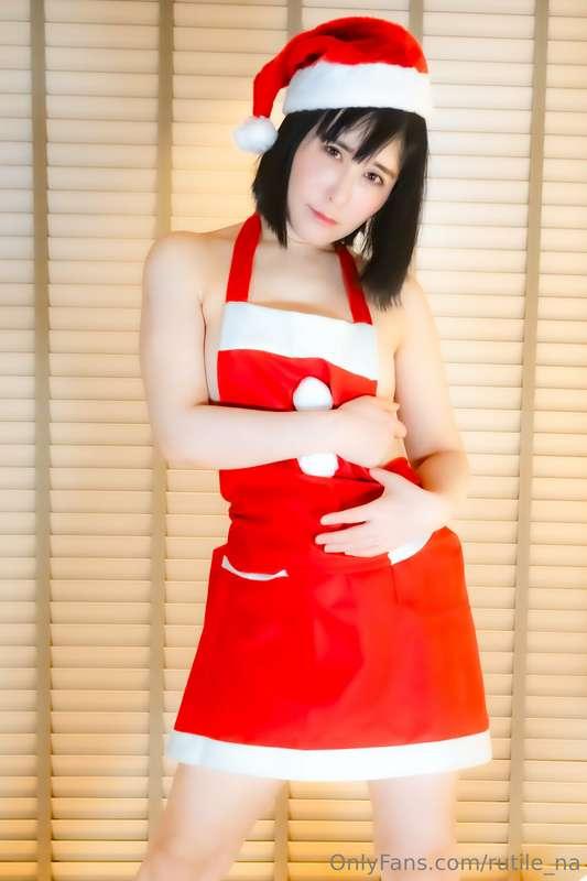 みんなよいクリスマスイブを、私はスマホが割れてかいにいかなきゃーー！😂