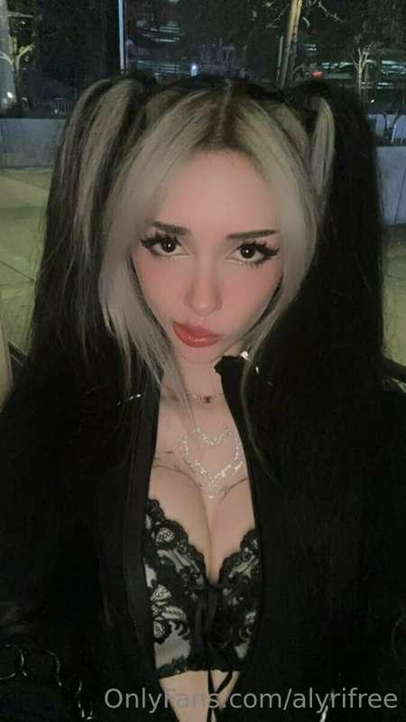 Waiting for you respond to the picture I sent you 😈