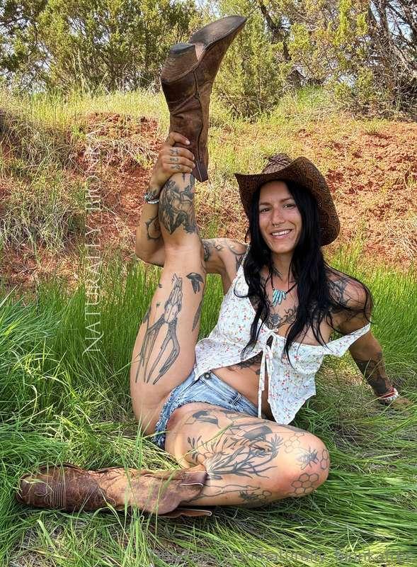 Let me cure those Monday blues for you!! 🤭 You will love thi..