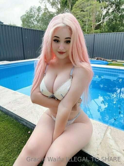 like this post if you'd come swim w me 💦😍