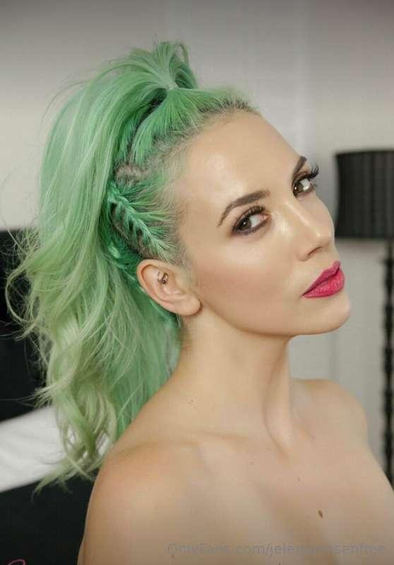 Naked TBT! 😈 @jelenajensen