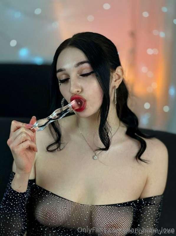 💦 𝐅𝐑𝐄𝐄𝐄 𝐒𝐔𝐁𝐒𝐂𝐑𝐈𝐏𝐓𝐈𝐎𝐍 💦 👉🏻 @mari_babe_love 😍This playful babe..