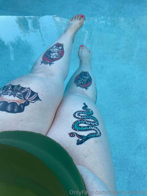 itshollydaniels image #0