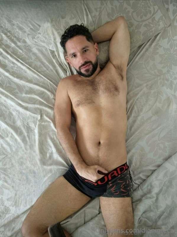 🔥🔥 FREE 🔥🔥 FREE 🔥
@maure.ok
😋Always hot Latin boy ready to f..