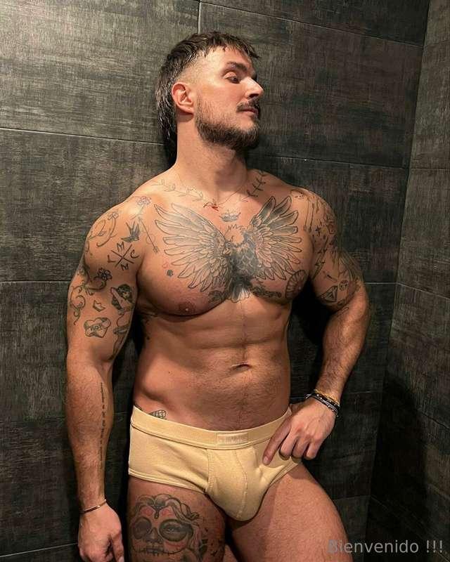 ## @markomx, the sexiest and most tattooed lawyer in Madrid!..