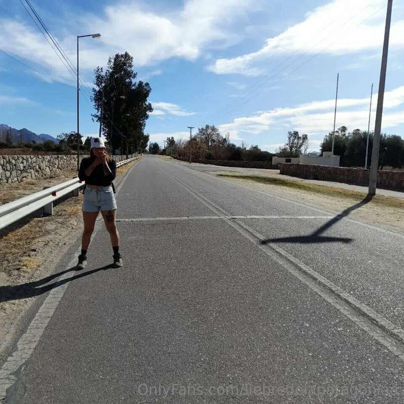 TBT🔙🎒
in the route
waiting for a ride😹👍