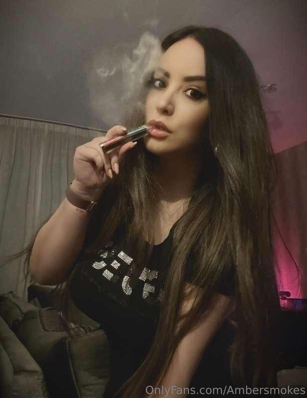 ambersmokes image #0