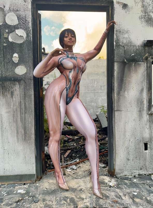 I unfortunately cannot cut this one bc I wanna wear it to a ..