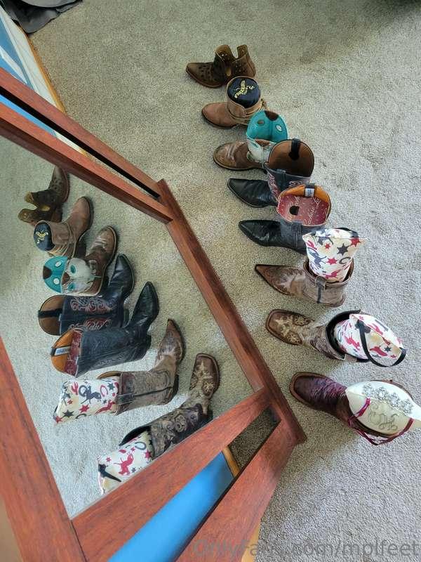 My boot collection 😍 👢