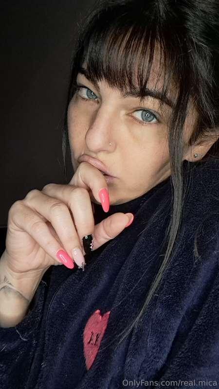 I need your opinion! Which vibe should I give you?