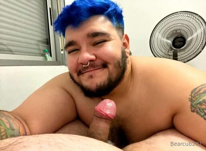 Do you want to see how she sucked my boyfriend's dick?