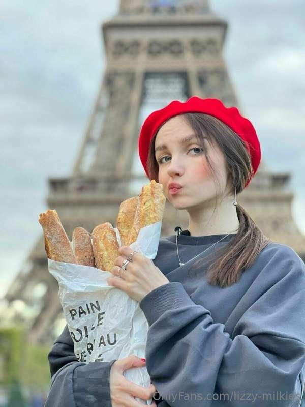 Coucou, amazing supporters! 🇫🇷
I've been dreaming of my next..