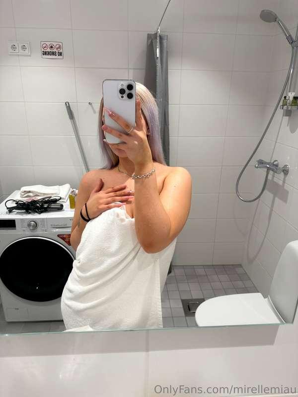 I dropped my towel🧖🏼‍♀️