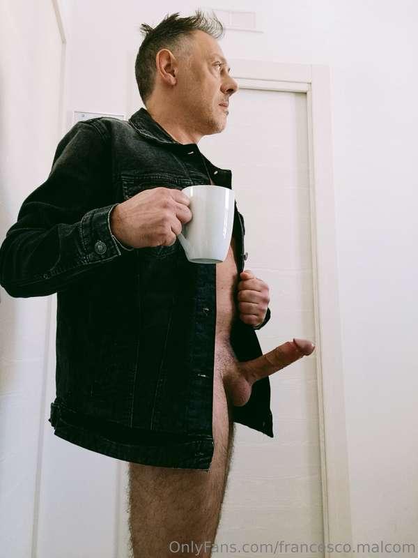 Buongiorno amici onlyfansiani, eccomi tornato dopo un lungo ..