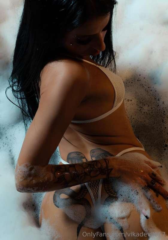 vikadevil667 image #0